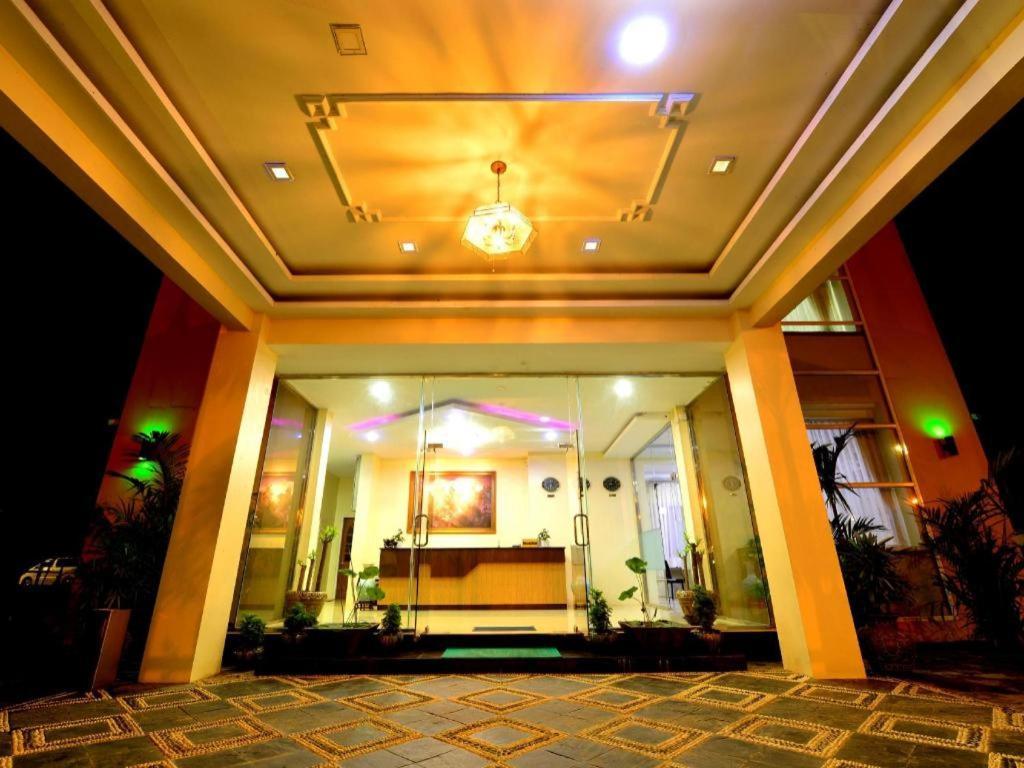 Kanbawza Hinthar Hotel Bago Dış mekan fotoğraf
