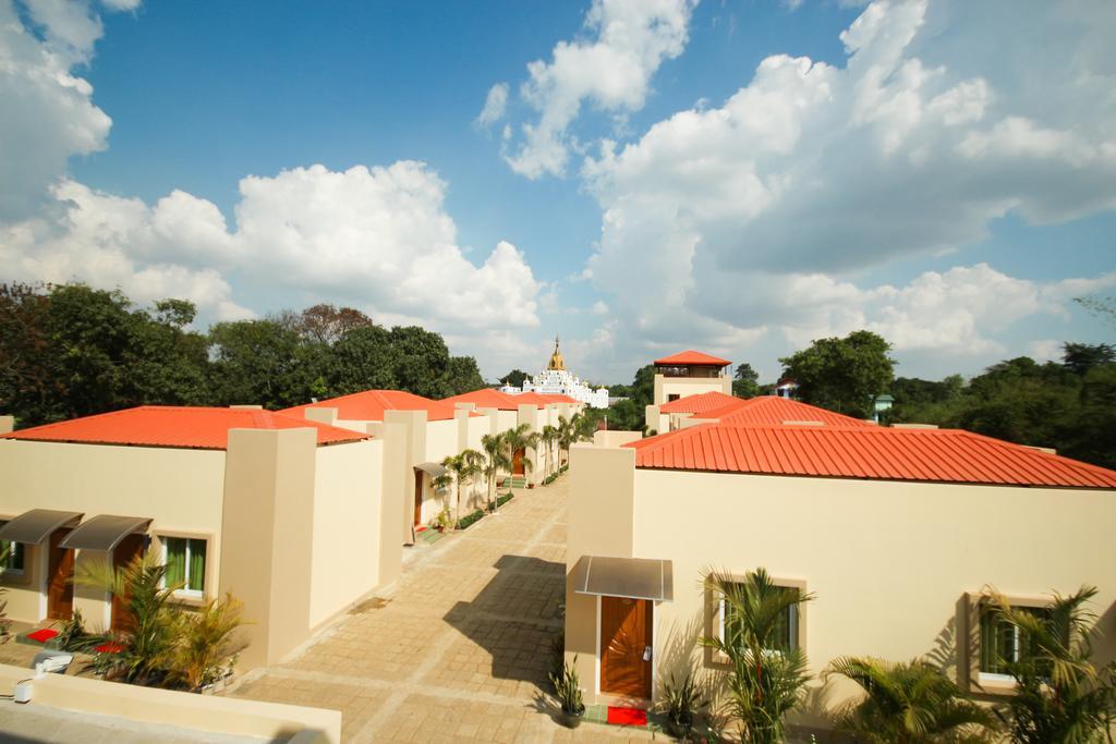 Kanbawza Hinthar Hotel Bago Dış mekan fotoğraf